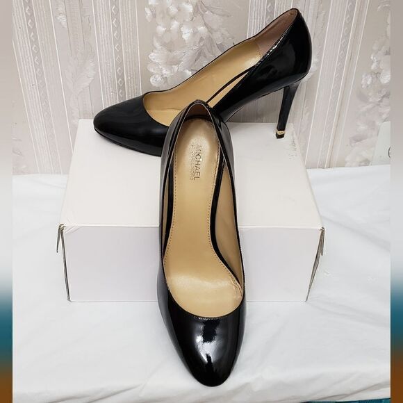 Michael Kors Ashby Pumps Heels EUC - Picture 1 of 10